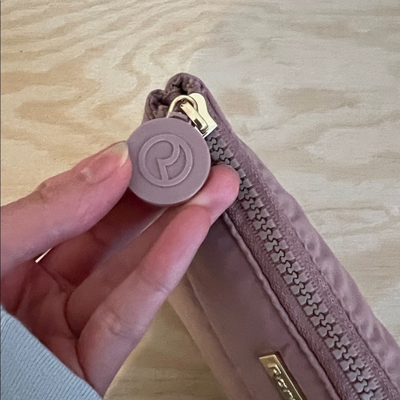 RARE BEAUTY MAKEUP BAG - Picture 4 of 5